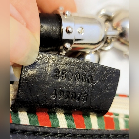 🖤 GUCCI | Vintage Denim Monogram Britt Interlocking GG Tassel Shoulder Bag - Picture 6 of 13